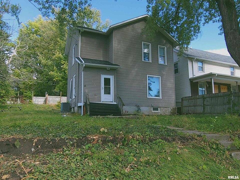 1st image of 1616 W 9th St