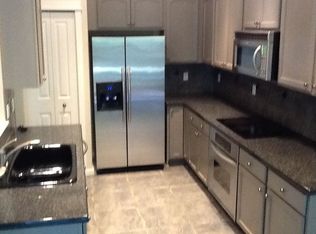 960 NE 73rd Ave, Hillsboro, OR 97124