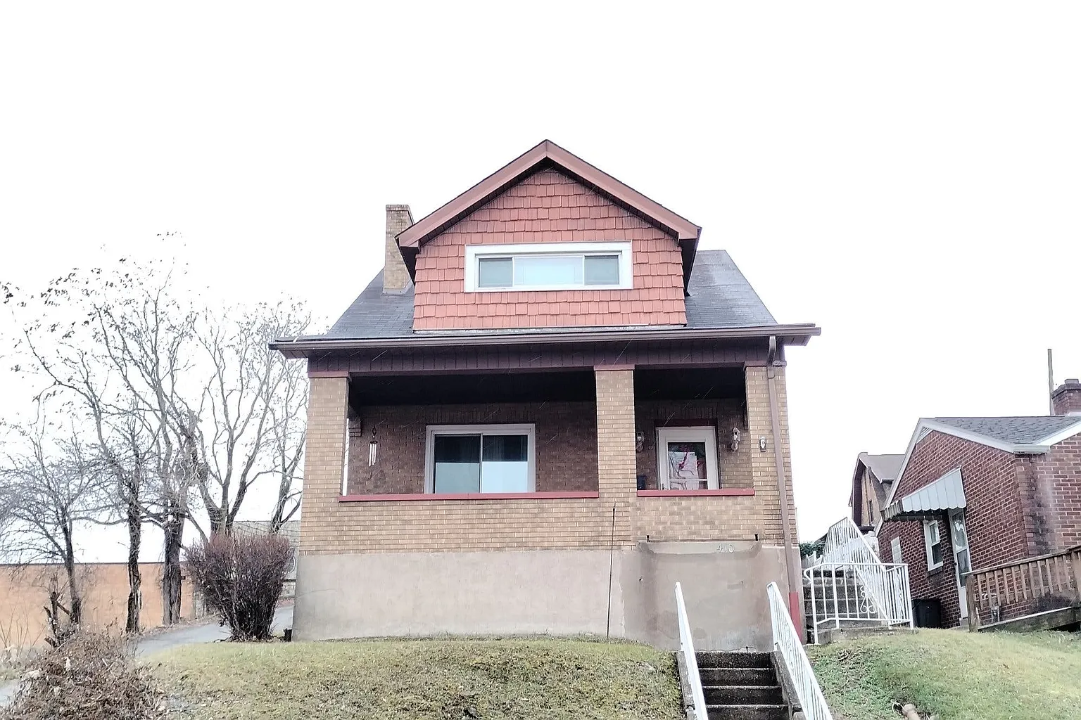 410 Baker Ave photo 1