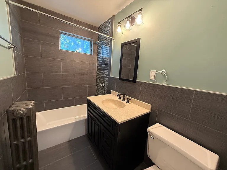 4029 Washington St #1-R — Photo 10