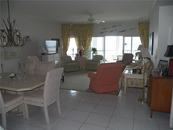 4th image of 144 NE Edgewater Dr Unit 3033