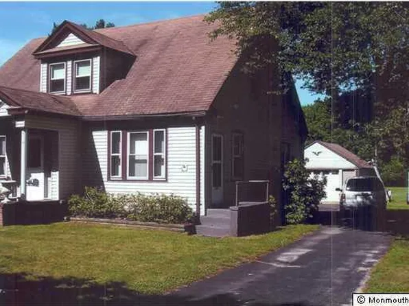 209 Squankum Rd, Farmingdale, NJ 07727