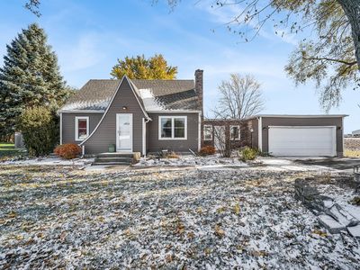 (Undisclosed Address), Elgin, IL, 60124