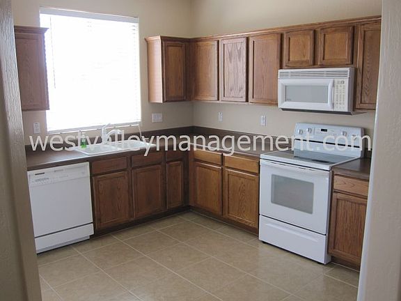 4th image of 16941 W Lundberg St