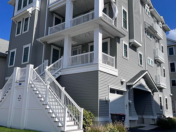 3rd image of 701 E 8th St #B2