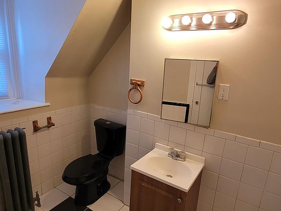 4th image of 1305 W Roosevelt Blvd Floor 3