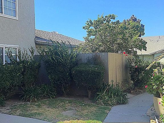 2nd image of 1401 Casa San Carlos Ln APT D