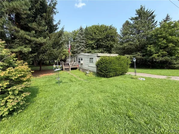 429 1st Avenue Ext, Frankfort, NY 13340
