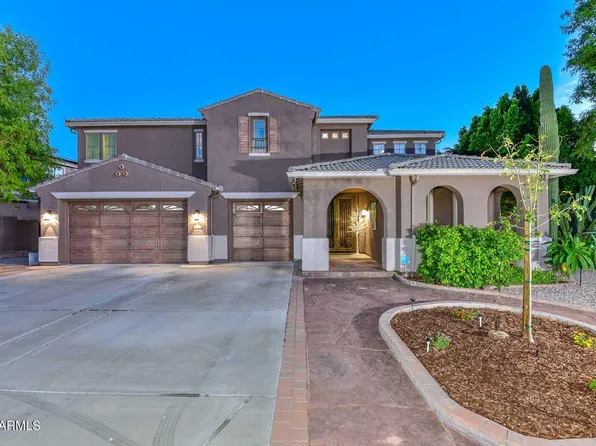 5725 W Ludden Mountain Drive, Glendale, AZ 85310