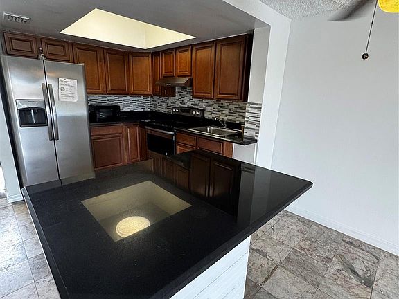 5th image of 5200 NW 31st Avenue #H 158