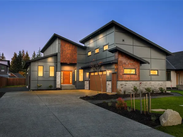 778 Sitka St, Campbell River, BC V9H 0G4