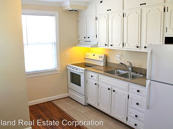 2nd image of 406 34th St APT 1