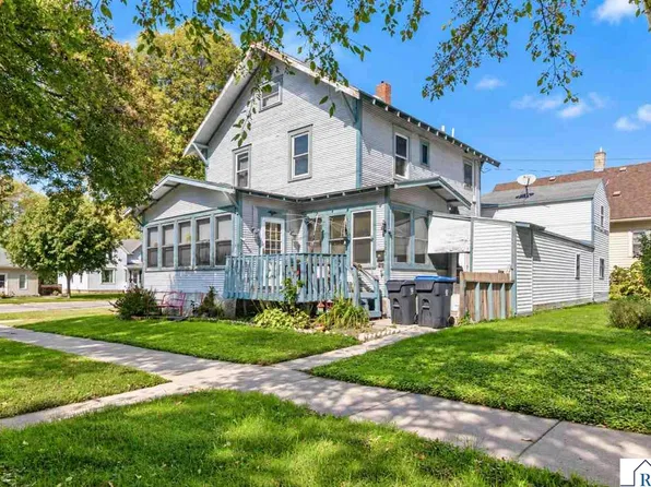703 N Broad St, Mankato, MN 56001
