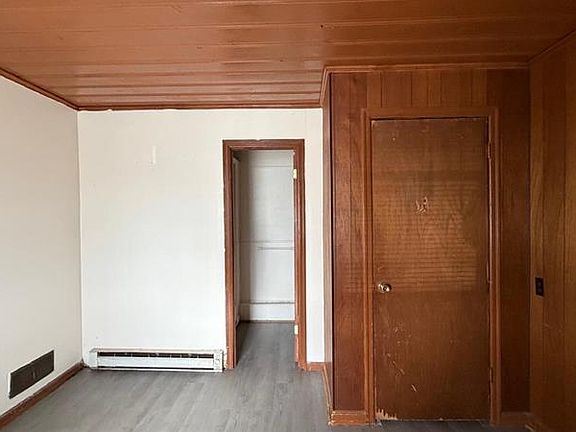 5th image of 1950 N Illinois Ave #3