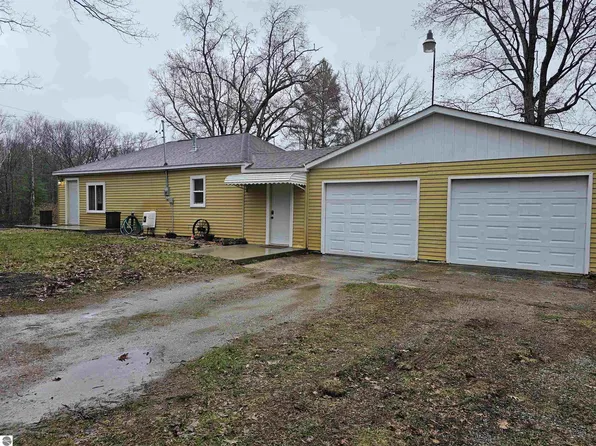 5155 W M 55, Tawas City, MI 48763