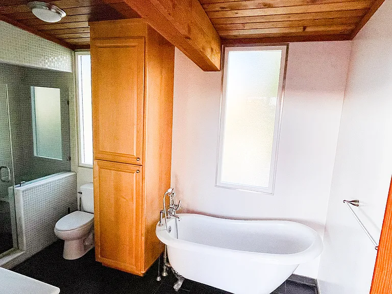 2428 Beverly Ave #A — Photo 4