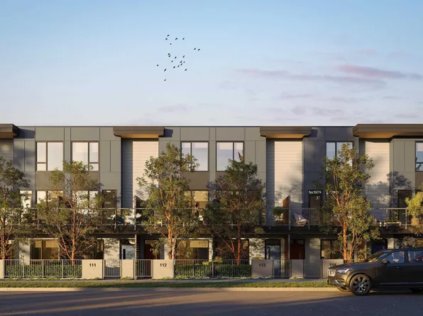 921 Grant St #211, Coquitlam, BC V3J 0S2