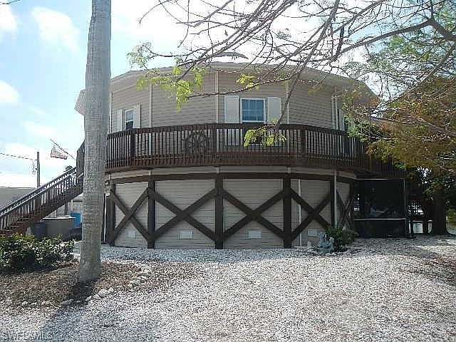1st image of 3907 Plumosa Dr