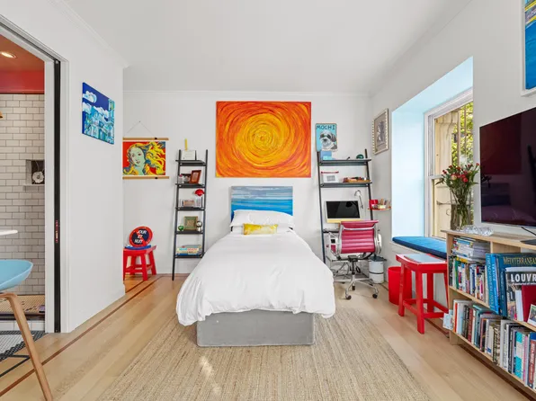 191 Clinton Street image 4 of 30