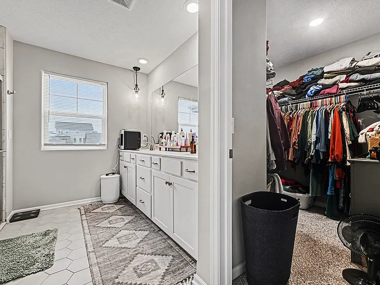 9565 S 183rd Ave — Photo 14