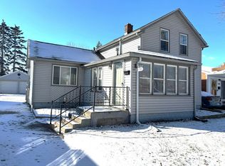22700 Socia St, Saint Clair Shores, MI 48082