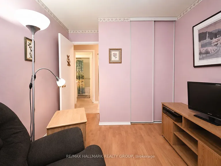 1099 Cadboro Rd #115 — Photo 13