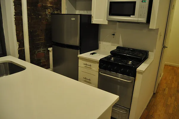 Rented by Sky Management | media 83