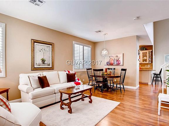 4th image of 10413 Bent Willow Ave