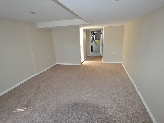 5th image of 9632 Mansfield Ave