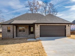 Willow Dr, Sherwood, AR 72120