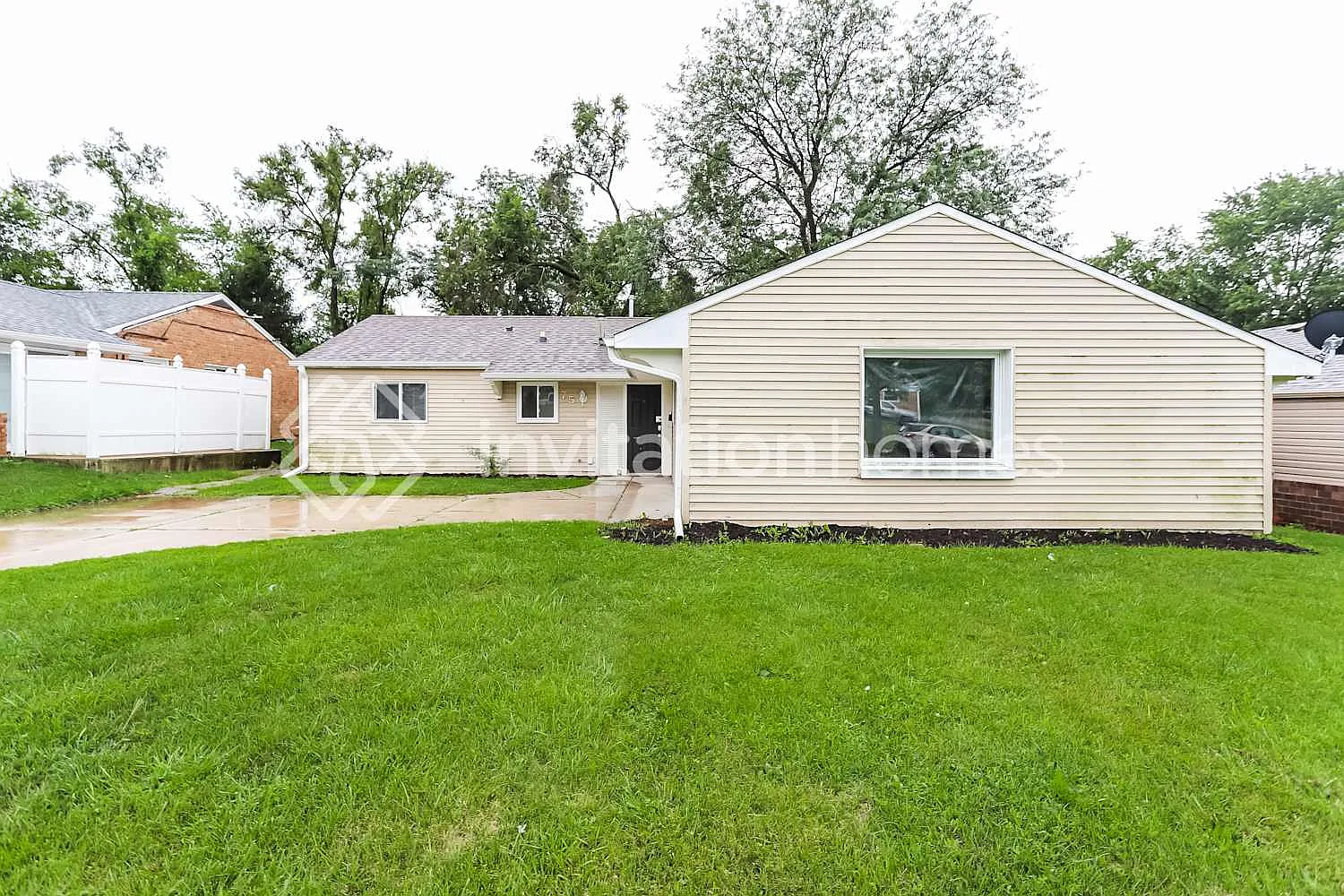 75 Glen Hill Dr photo 1