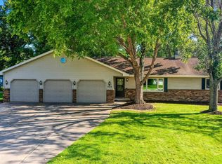 1343 Lexington Ct, Oneida, WI 54155
