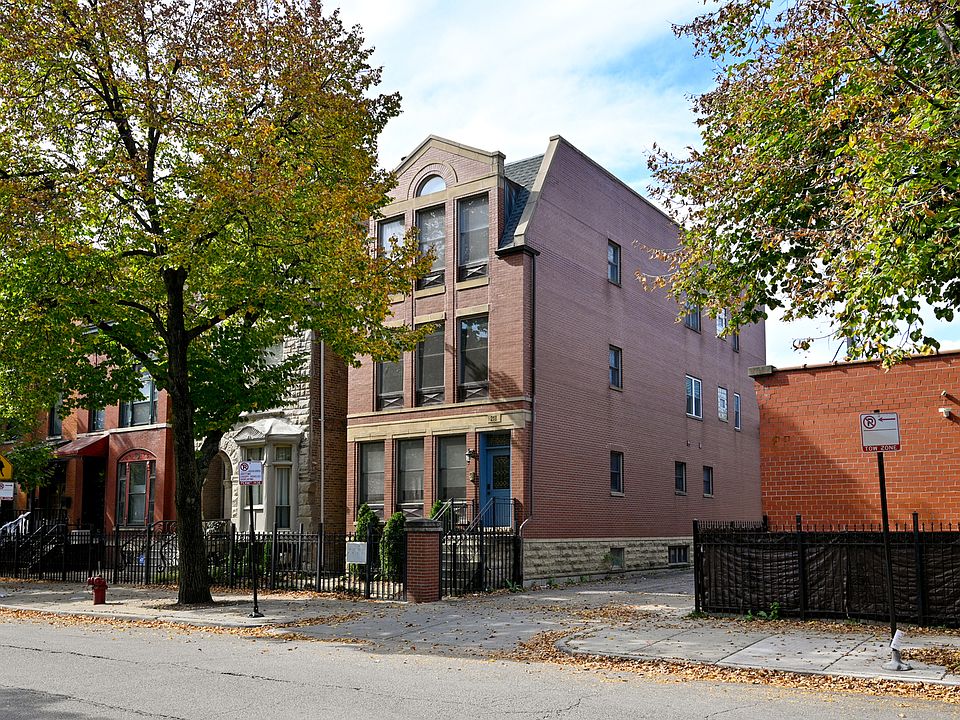 1st image of 218 S Laflin St APT 201