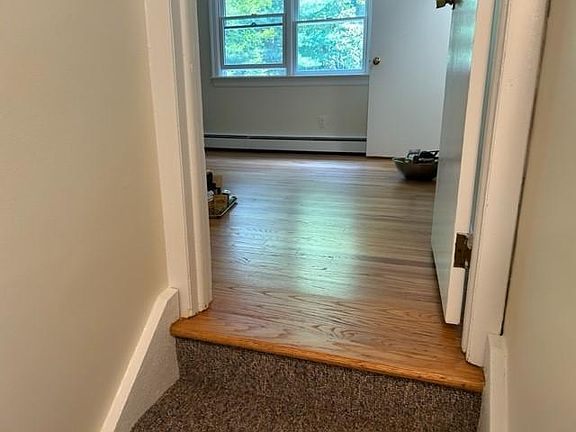 5th image of 209 Pocantico St #1