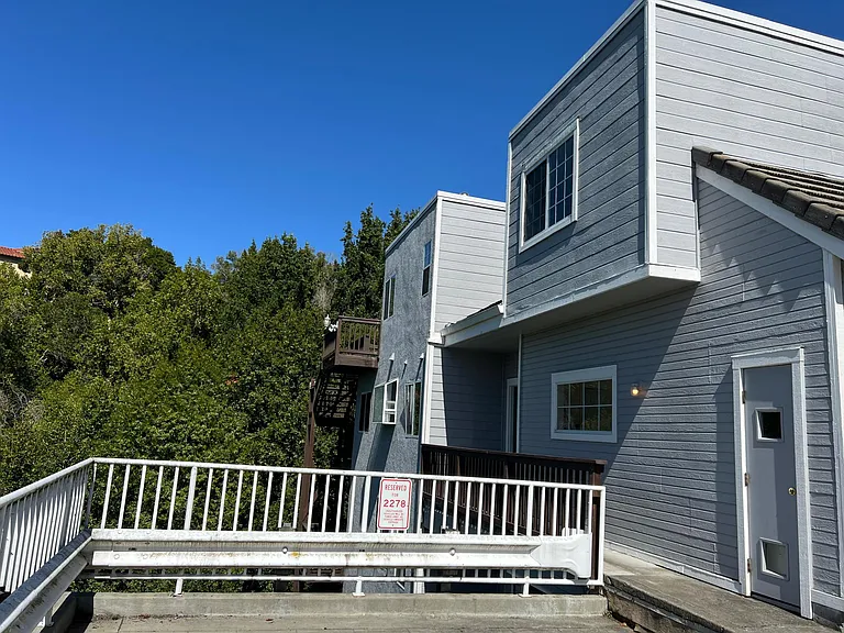 2278 Parnassus Ct — Photo 6