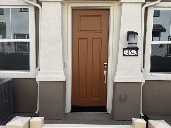 34543 Ciruela Ave, Winchester, CA