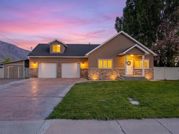 1285 W Maple St, Mapleton, UT 84664