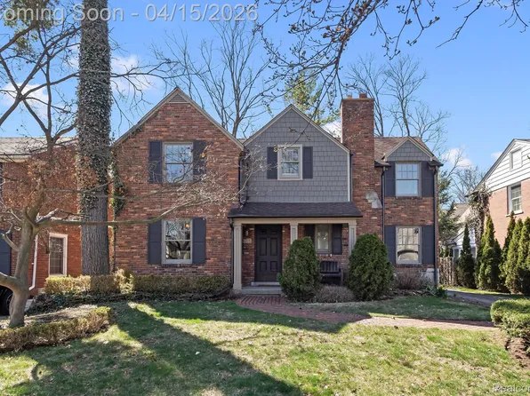 615 Kimberly St, Birmingham, MI 48009