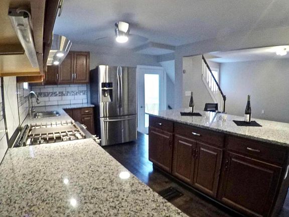 5th image of 573 S Weyant Ave