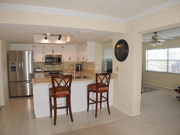 3rd image of 1103 Harefield Cir #1103