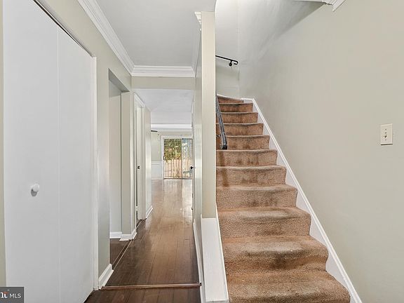 2nd image of 9063 Congress Pl