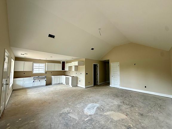 4th image of 4515 Easy St
