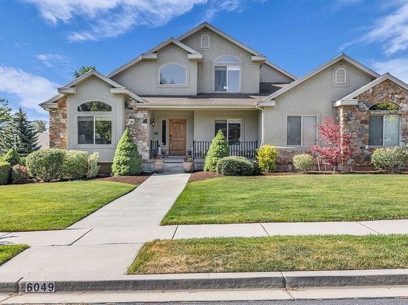 6049 W Foothill Dr