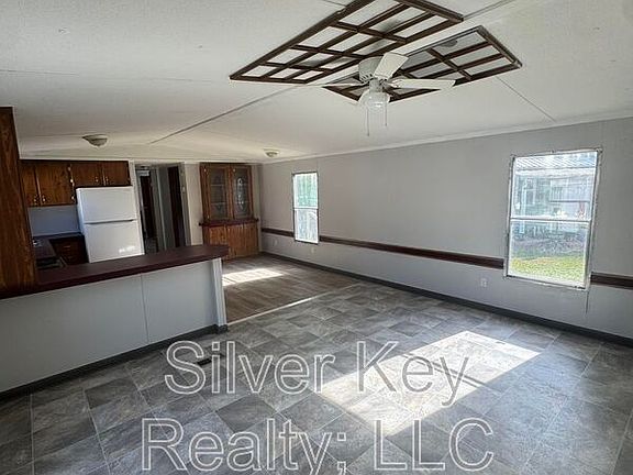 2nd image of 1019 S Jackson St Lot 8
