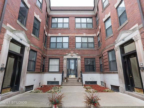 2nd image of 3704 S King Dr APT 1D