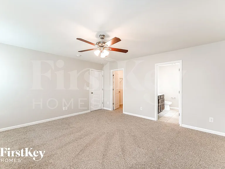 201 Firewheel Ct — Photo 9