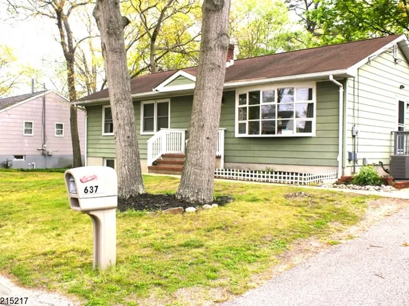 637 Beach Ave, Beachwood Boro, NJ 08722