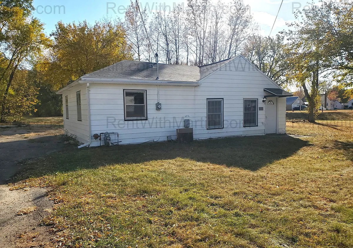 Building Photo - 812 E End Ave