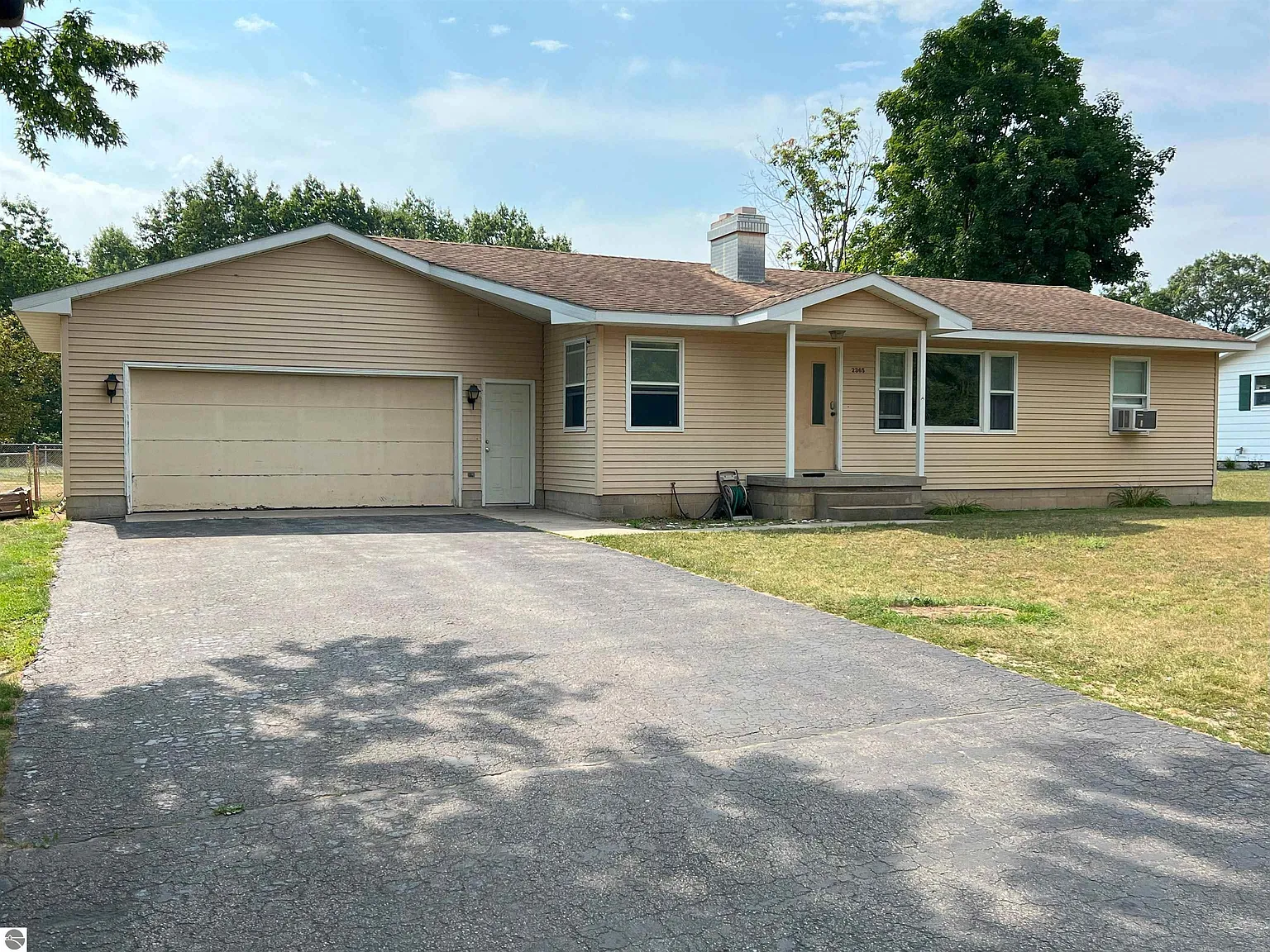 2365 W Carriage Hill Dr photo 1