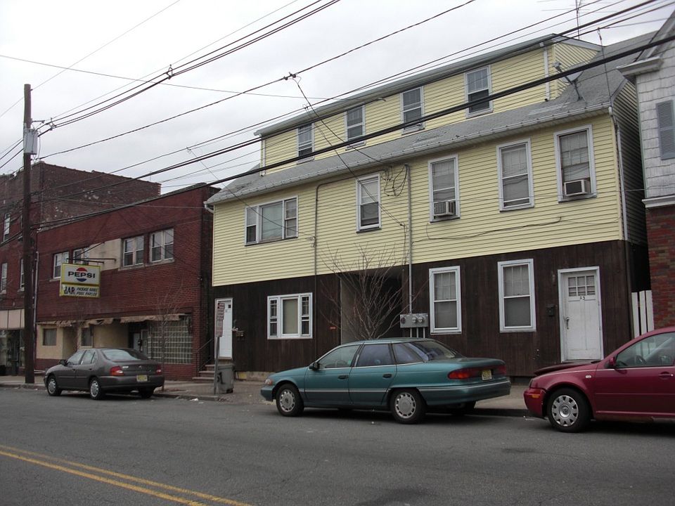 2nd image of 51 Belmont Ave